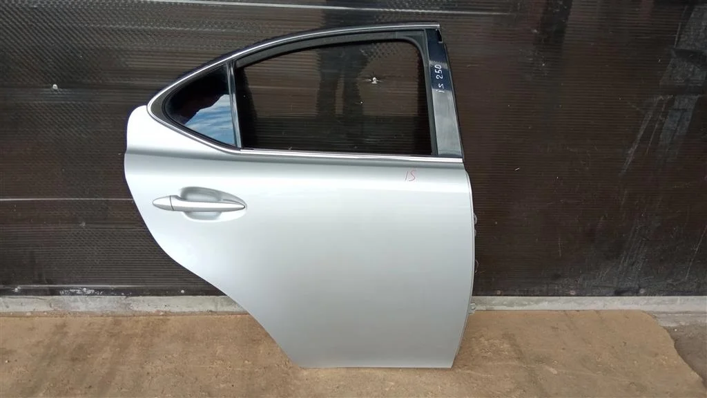 Б.у. дверь LEXUS IS250 GSE20 LEXUS IS250 GSE20