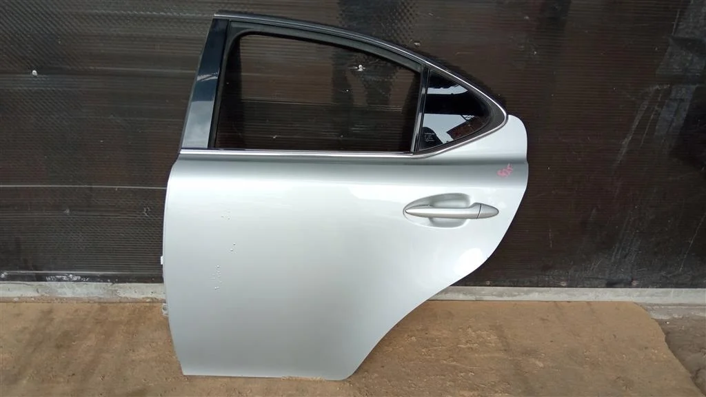 Б.у. дверь LEXUS IS250 GSE20 LEXUS IS250 GSE20