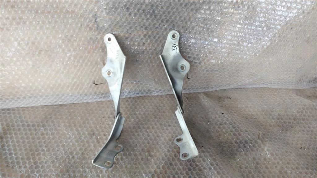 Б.у. петля капота (2шт) NISSAN TEANA J31 NISSAN TEANA J31