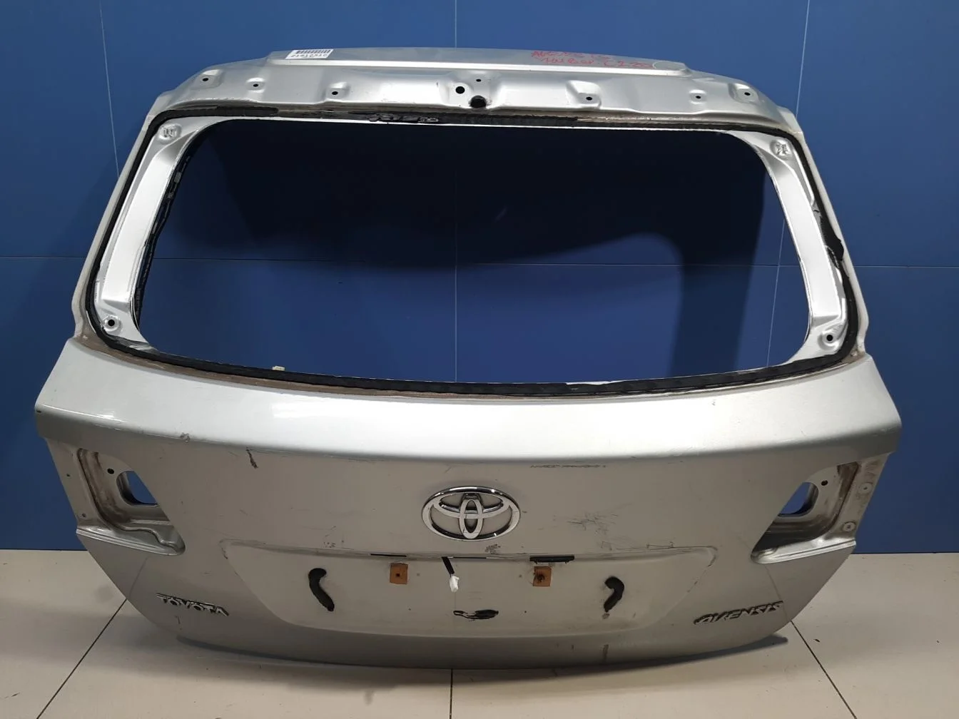 Дверь багажника для Toyota Avensis T27 2008-2018