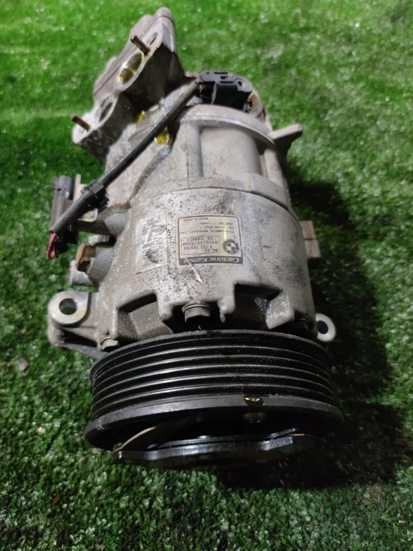 Компрессор кондиционера BMW 320i E90