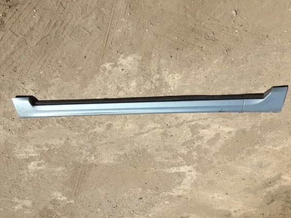 Накладка на порог Volvo V70 2008 39883884 III, левая