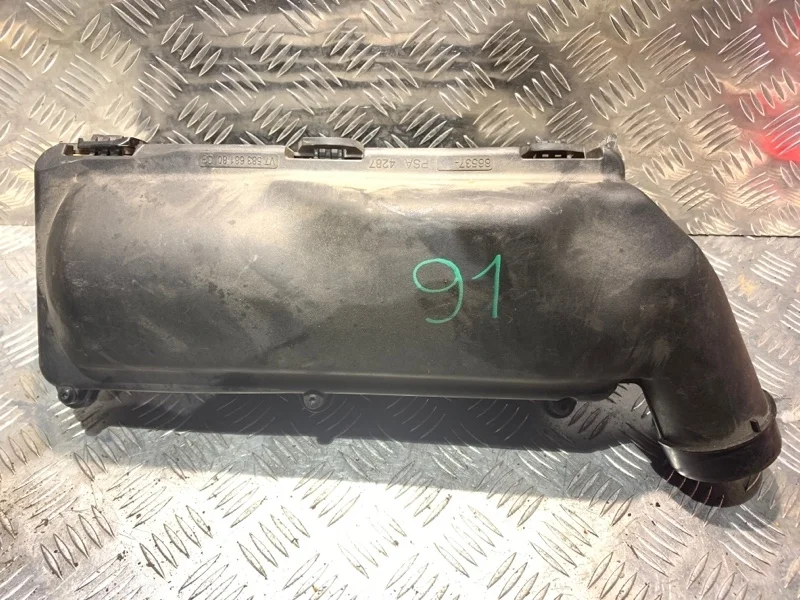 Корпус воздушного фильтра Citroen C4 2012 1440Q2 B7 1.6