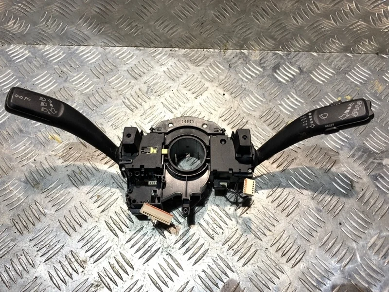 Блок переключателей подрулевых Audi A4 2009 8K0953502BJ B8