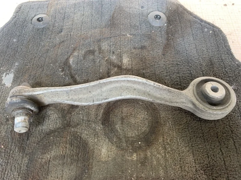 Рычаг подвески Audi A4 2006 8E0407509P B7 2.0, передний левый