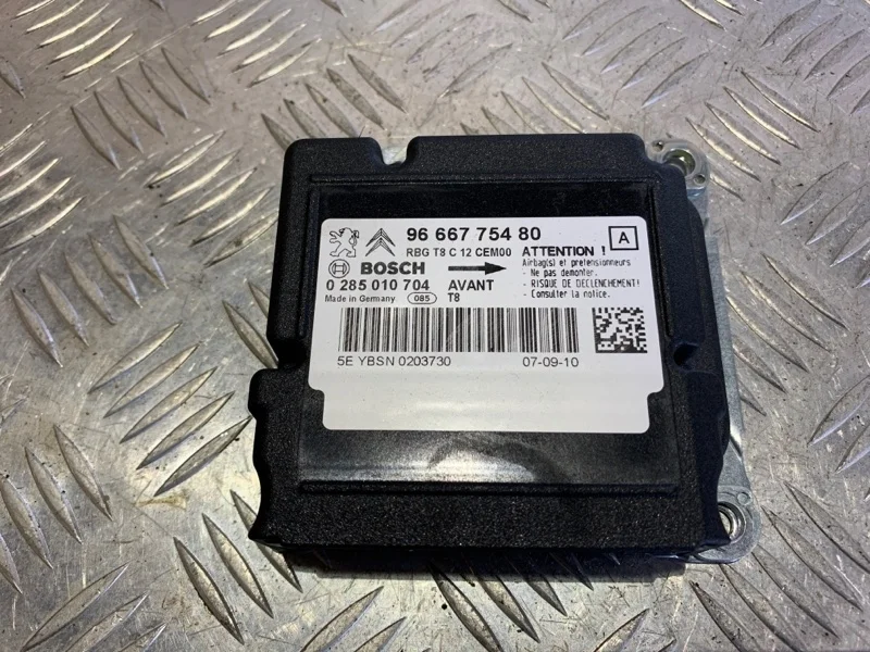 Блок управления подушки безопасности Peugeot 3008 2012 9666775480 1