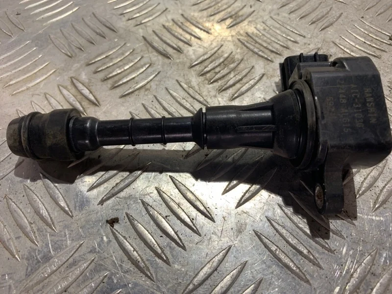 Катушка зажигания Nissan Fuga 22448AL615 VQ35