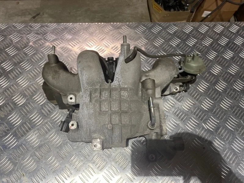 Коллектор впускной Mazda Cx-7 L3K913100J L3VDT