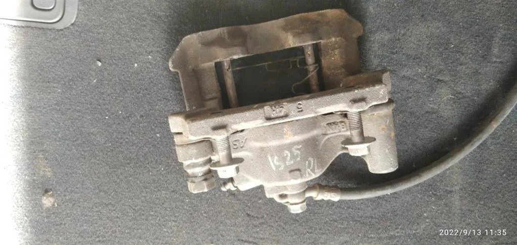 Б.у. суппорт LEXUS IS250 GSE20 LEXUS IS250 GSE20