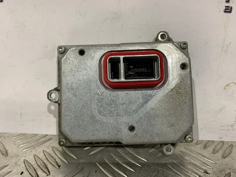 Блок розжига ксенона Volvo C30 2007 31213766