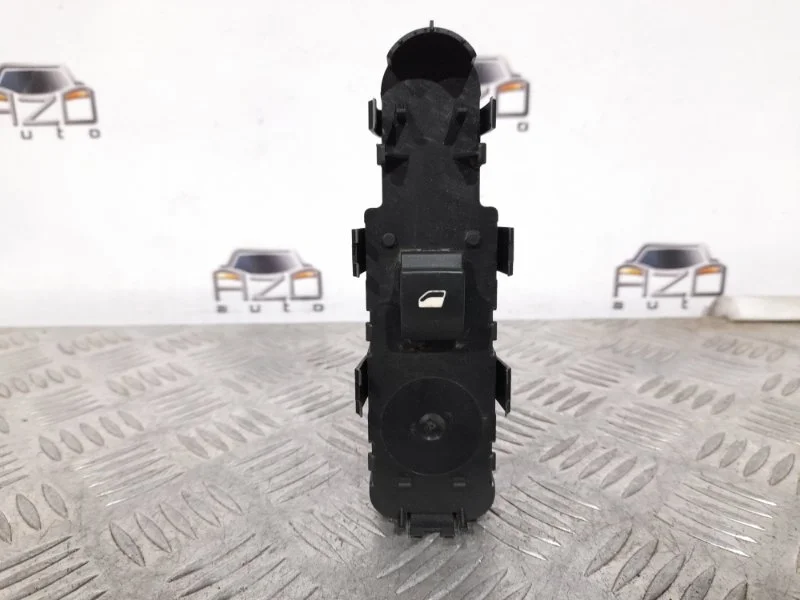 Блок управления стеклоподъемниками Peugeot 308 2012 96565184