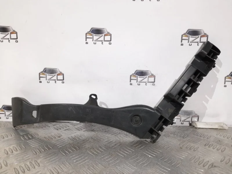 Крепление бампера Peugeot 3008 2010 9683047280 1, заднее правое