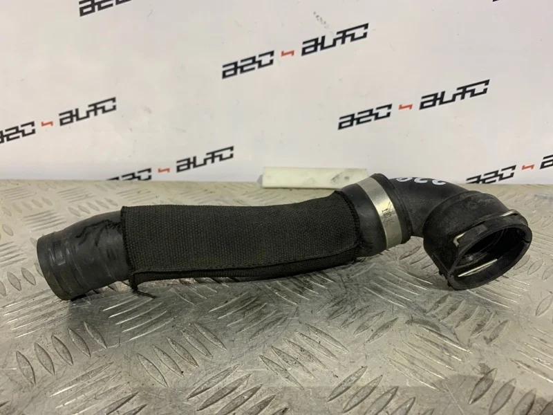 Патрубок системы охлаждения Volkswagen Passat 2008 3B0122291 B6 1.8