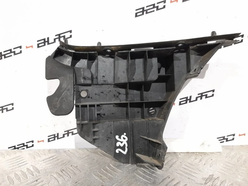 Крепление бампера Volvo V70 2008 31265344 WG, переднее левое