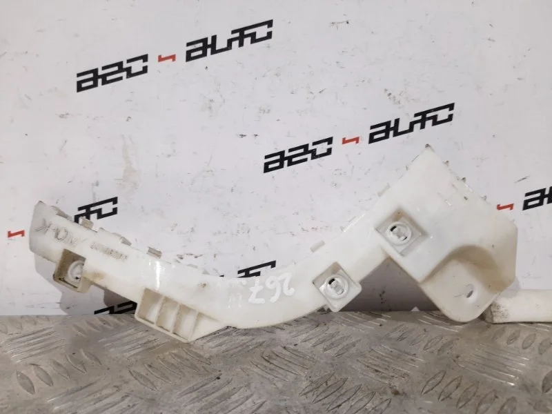 Крепление бампера Mitsubishi Asx 2010 6410B707 1, заднее левое