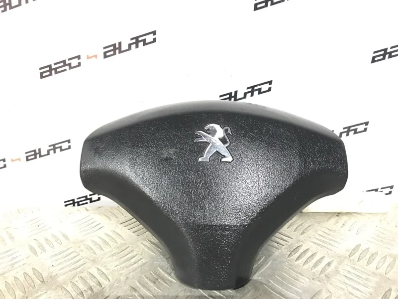 Подушка безопасности в руль airbag Peugeot 308 2012 4112QQ 4E, передняя левая