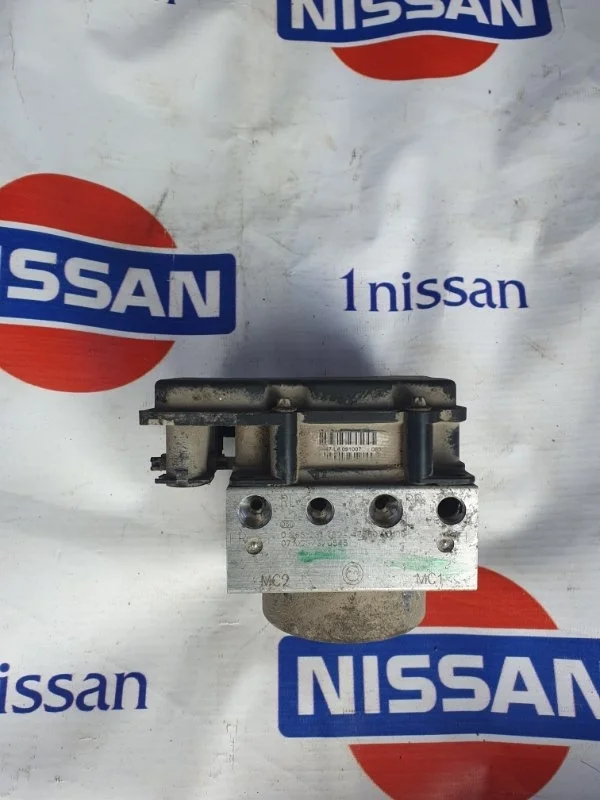 Блок управления ABS Nissan Note 2007 476609U16B E11 CR14, передний