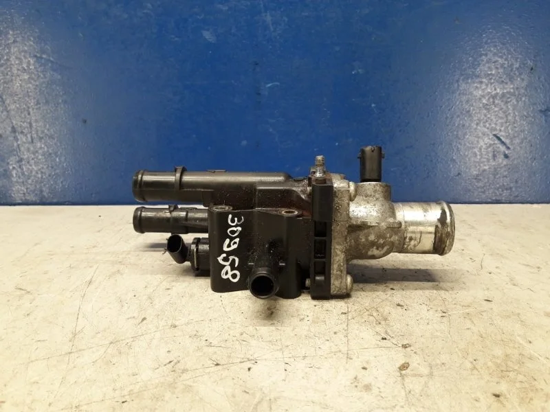 Корпус термостата Opel Astra H 2004-2014 55353311 1.8 Z18XER