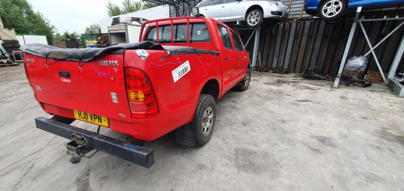 Продажа Toyota Hilux Pick Up 2.5D (120Hp) (2KD-FTV) 4WD MT по запчастям