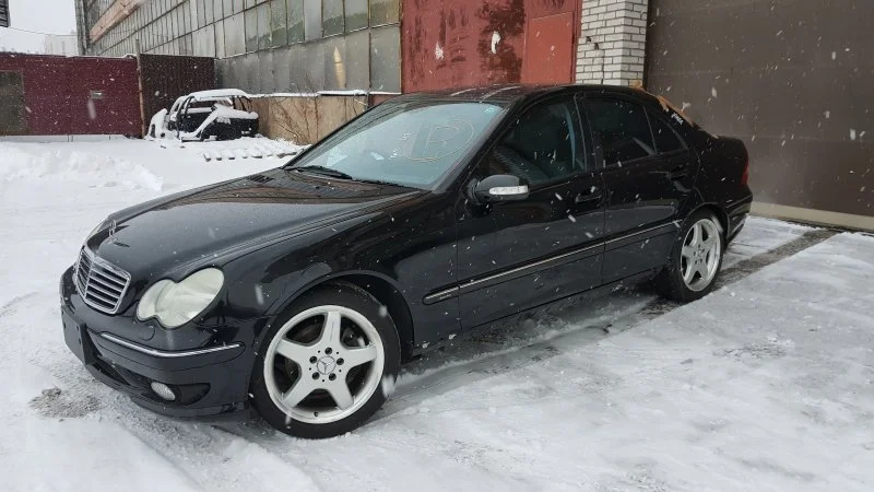 Продажа Mercedes-Benz C class 2.6 (170Hp) (112.912) RWD AT по запчастям