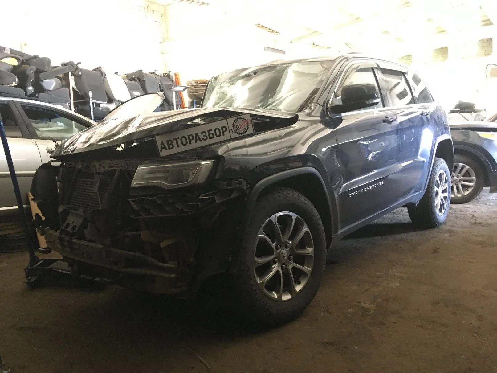 Продажа Jeep Grand Cherokee 3.0D (241Hp) (EXF) 4WD AT по запчастям