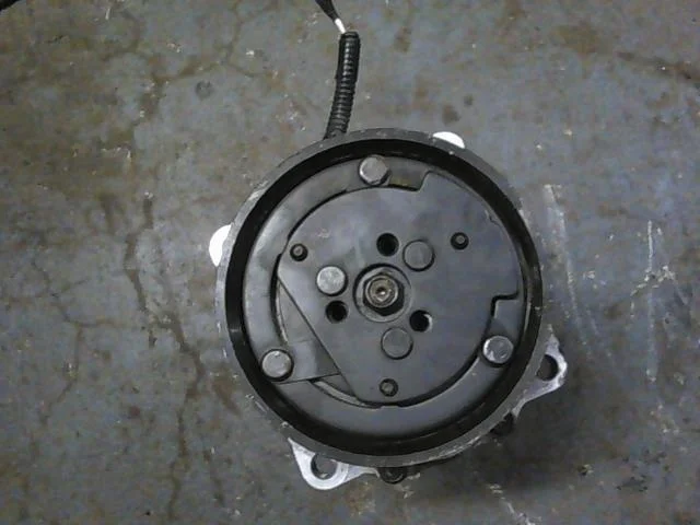 Компрессор кондиционера Renault Megane 1996-2003 7700272987 1 K7M