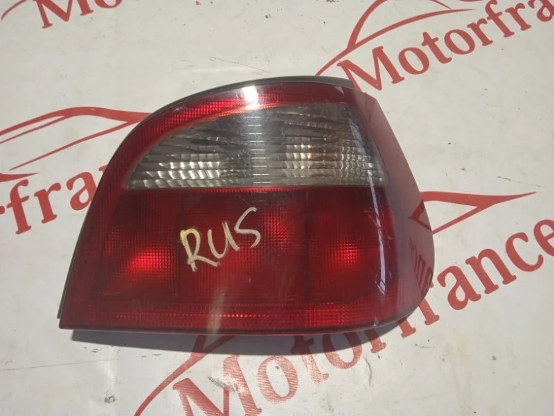 Фонарь задний Renault Megane 1999-2003