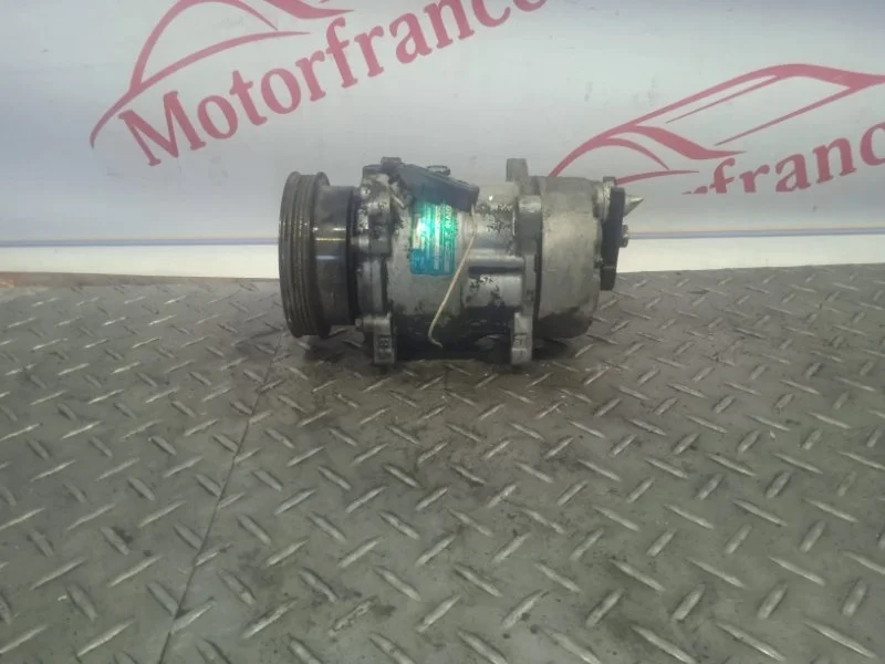 Компрессор кондиционера Renault Megane 1996-2003 7700272987 1 K7M