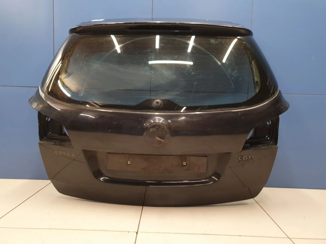 дверь багажника со стеклом для Opel Astra J 2009-2017