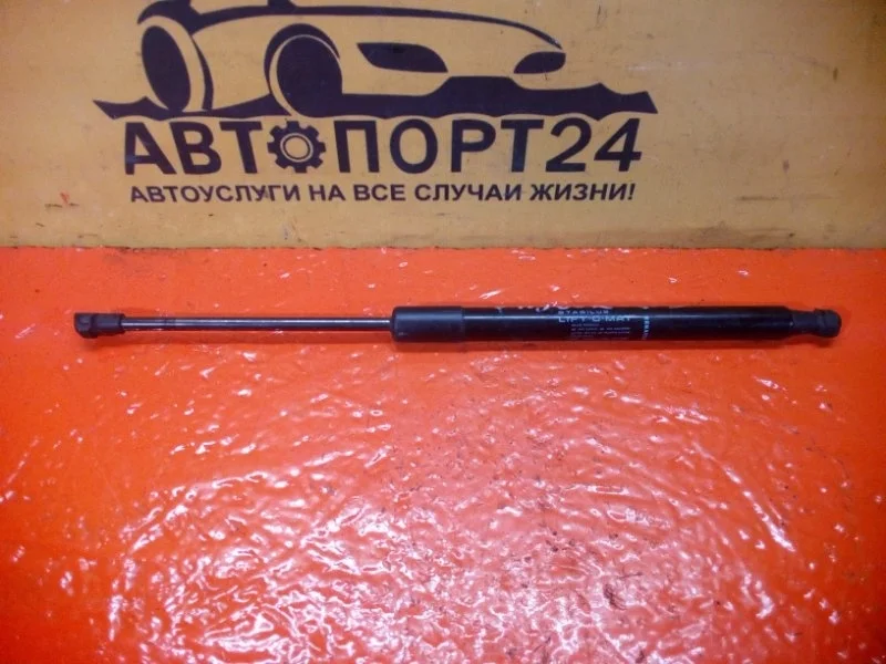 Амортизатор багажника Renault Duster 2009-2014 904520004R HSA F4R