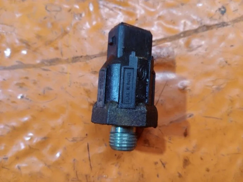 Датчик детонации Renault Megane 2002-2009 ST8200680689 LM05 K4M