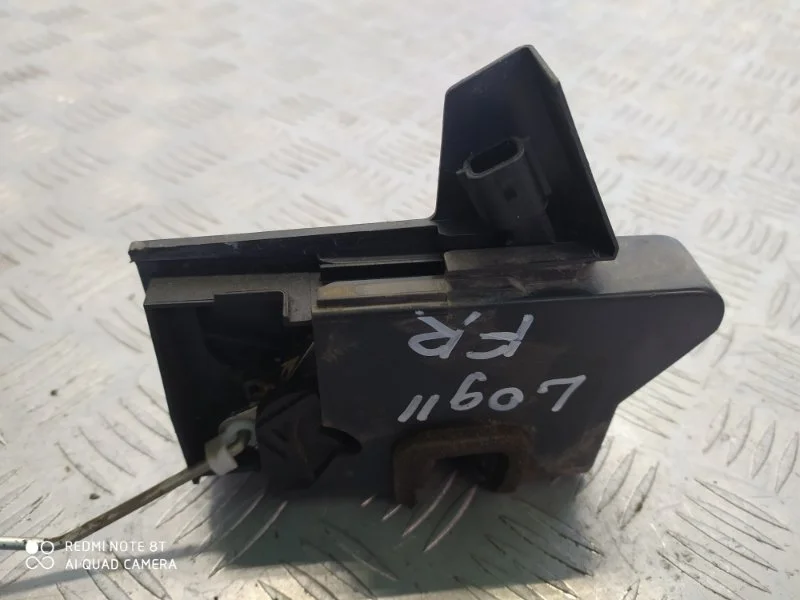 Замок двери Renault Logan 2014-2018 805022808R L8 K7M, передний правый