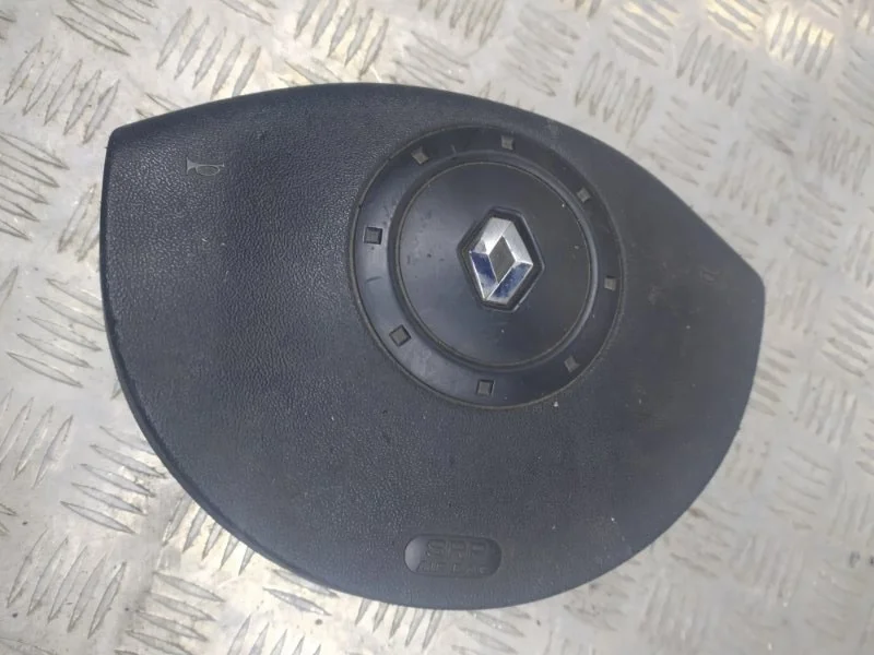 Подушка безопасности в Руль Renault Megane 2002-2009 8200381851