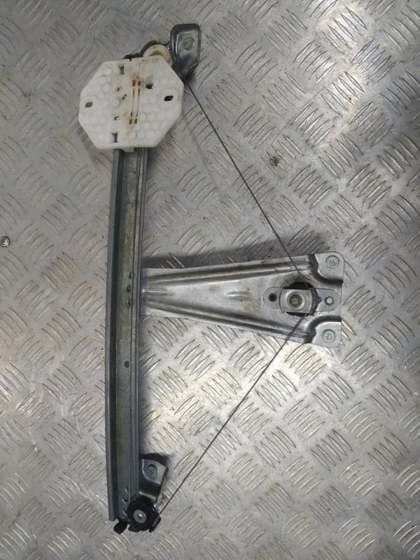 Стеклоподъемник Renault Logan 2014-2018 827211031R, задний левый