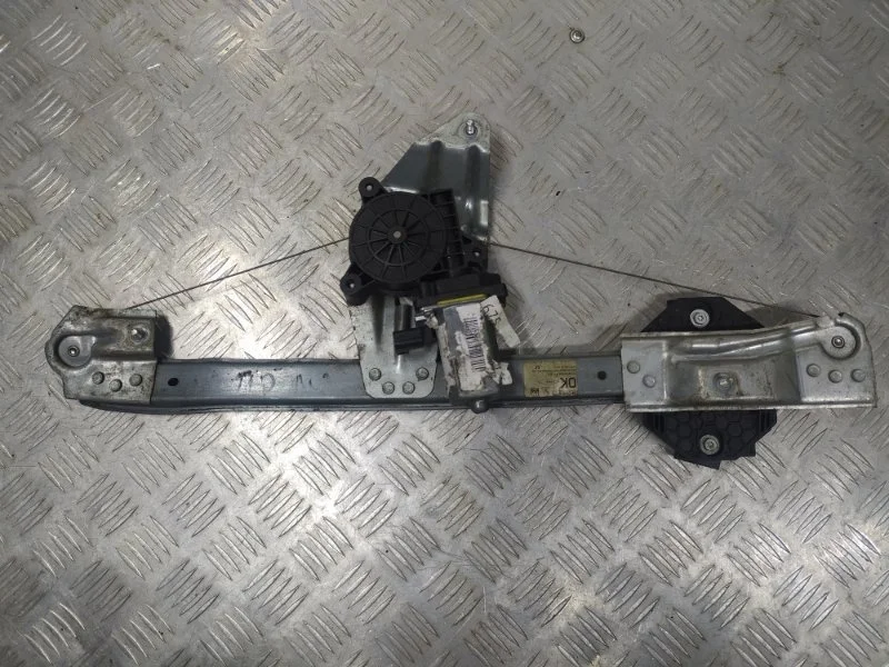 Стеклоподъемник электрический Renault Logan 2014-2018 807213282R, передний правый