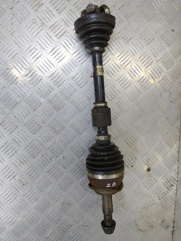 Граната привода левая Toyota Corolla 2012-2019 4342002D70, передняя левая