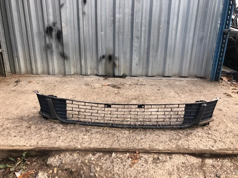 Решетка бампера Honda Accord 8 2008-2010