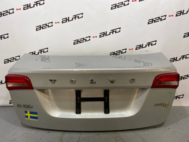 Крышка багажника Volvo S60 2012 31395582 2