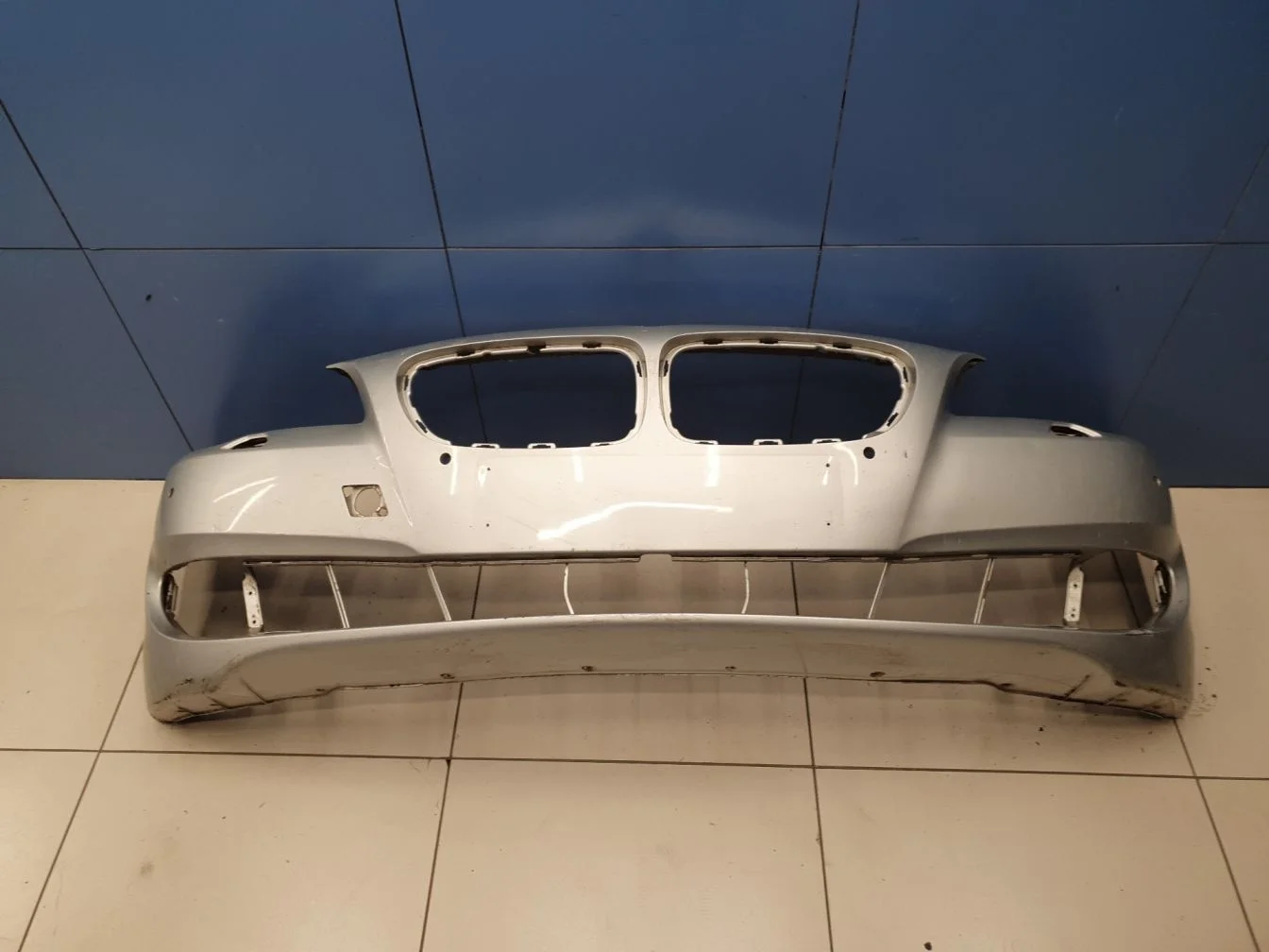 Бампер передний для BMW 5 F10 2009-2017
