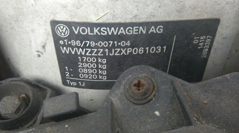 Продажа Volkswagen Golf 1.4 (75Hp) (AKQ) FWD MT по запчастям