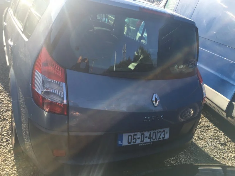 Продажа Renault Scenic 1.6 (115Hp) (K4M 813) FWD AT по запчастям