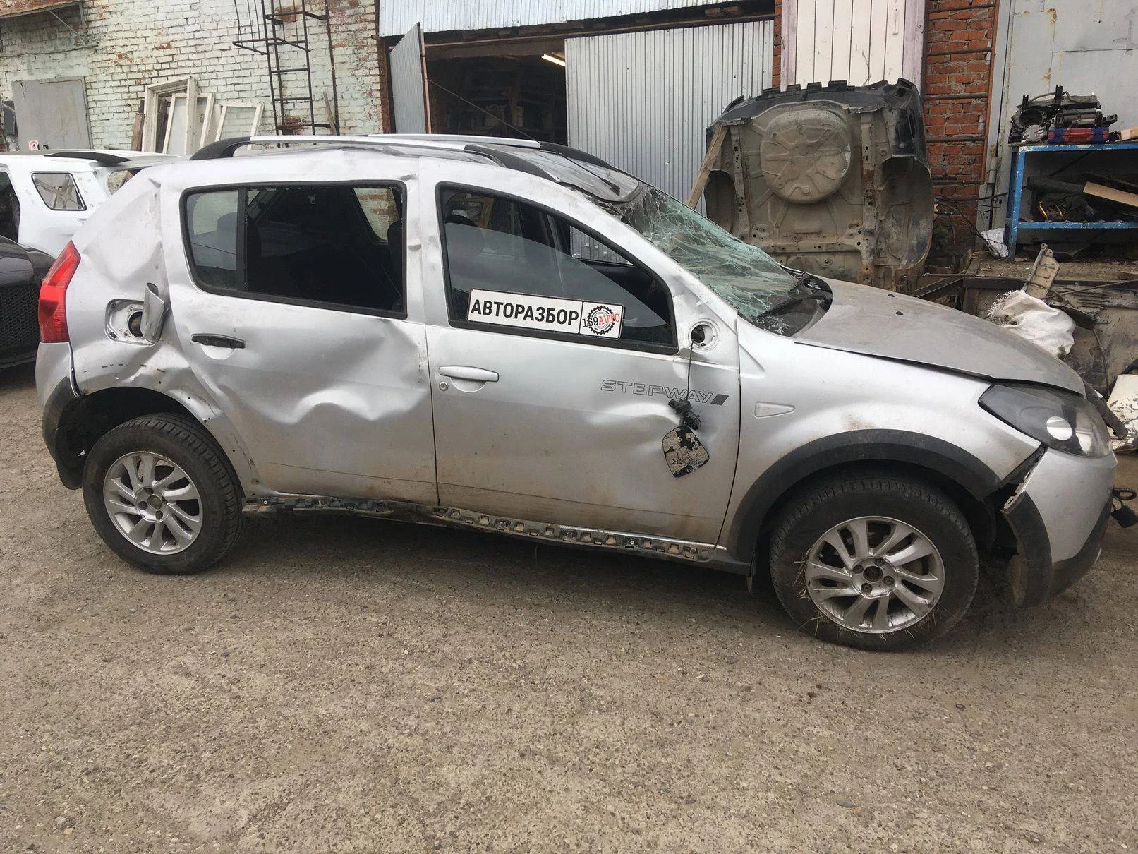 Продажа Renault Sandero Stepway 1.6 (84Hp) (K7M710) FWD MT по запчастям