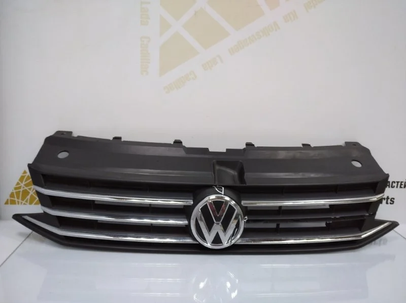 Решетка радиатора Volkswagen Polo 2014-2020 5 612 Рестайлинг