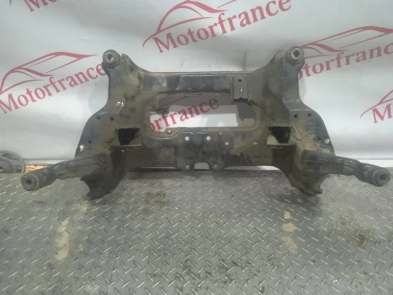 Подрамник передний Nissan X-Trail T30