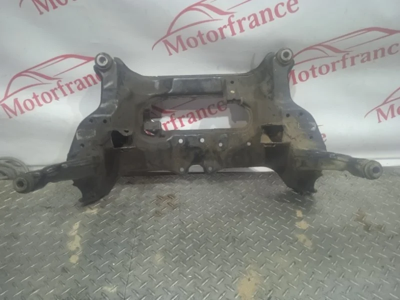 Подрамник передний Nissan X-Trail T30
