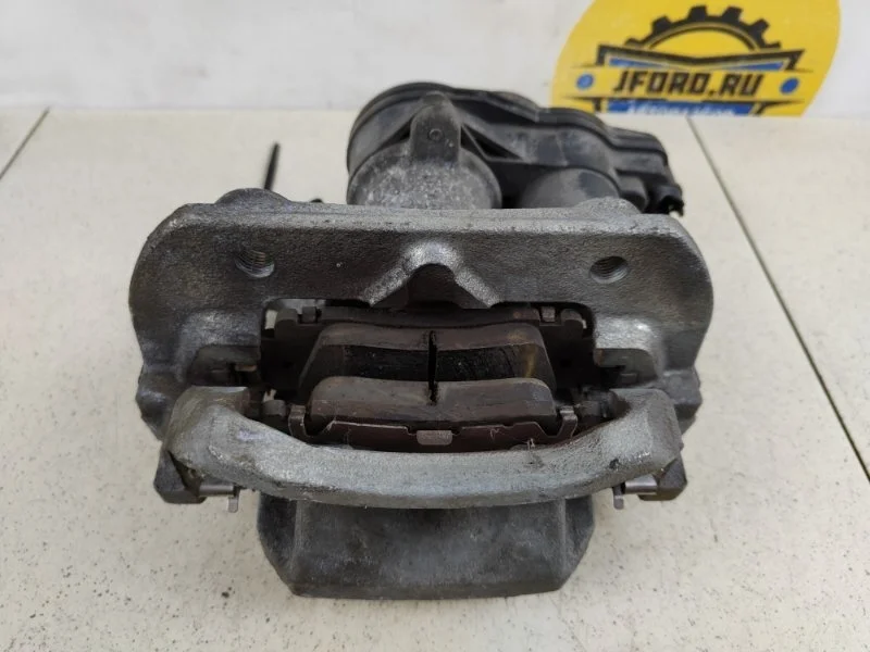 Суппорт тормозной Lexus NX300 2019 Z10