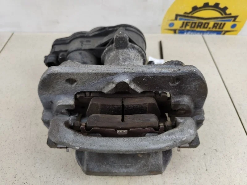 Суппорт тормозной Lexus NX300 2019 Z10