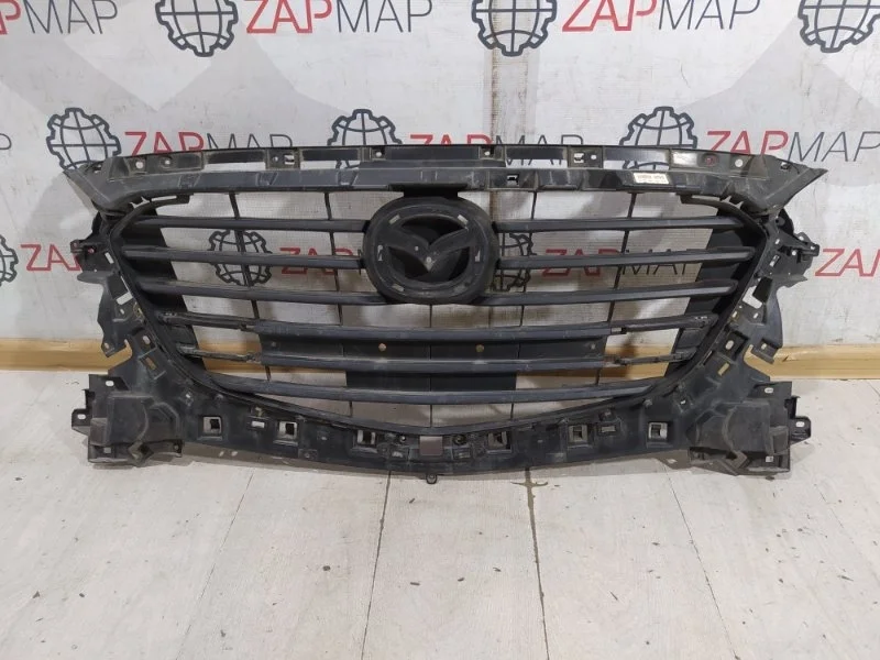 Решетка бампера передняя Mazda 3 BM 2014-2018