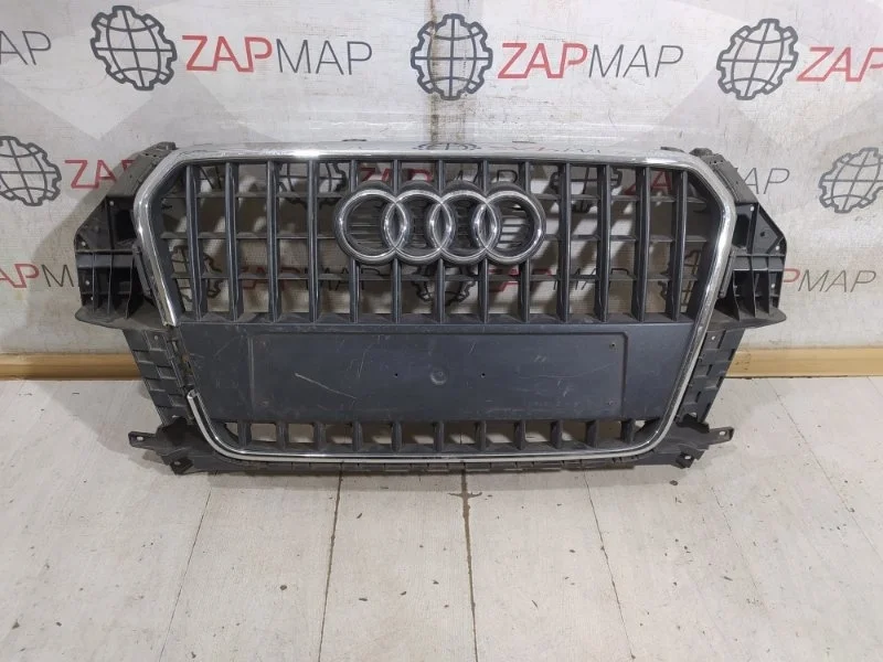 Решетка радиатора передняя Audi Q3 8U 2014-2018