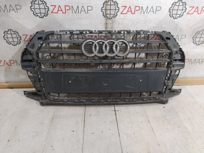 Решетка радиатора передняя Audi Q3 8U 2012-2018